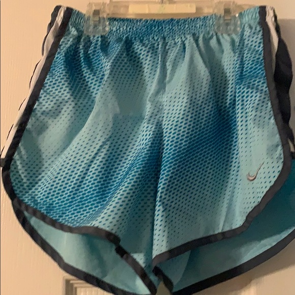 Nike Shorts - Picture 1 of 2